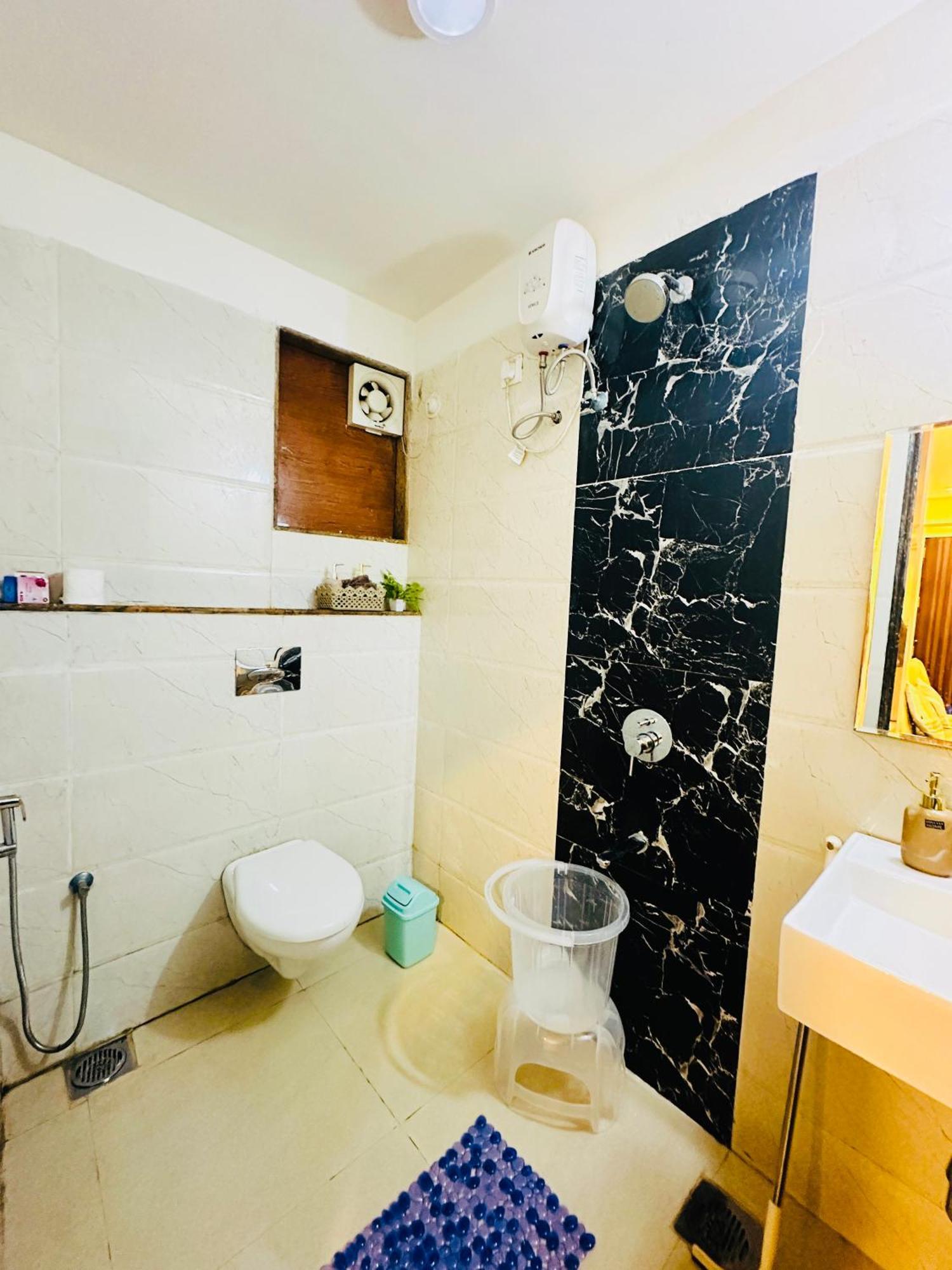 Goa Junction - Spacious 1Bhk Apartments In Vagator With Pool Access Ngoại thất bức ảnh